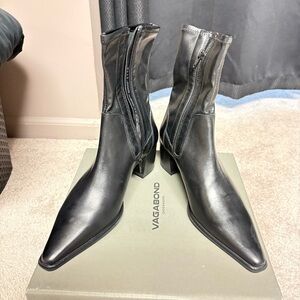 Vagabond black boots
